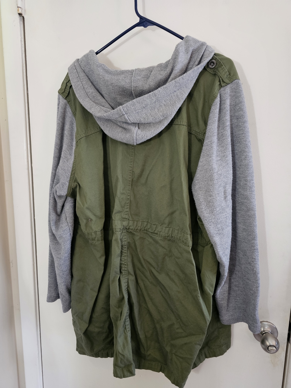 torrid Olive Green Utility Jacket with Gray Hood & Sleeves - Picture 6 of 6
